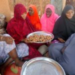 mujeres emprendedoras en Kalfou y Bambeye Níger desarrollando actividades generadoras de ingresos